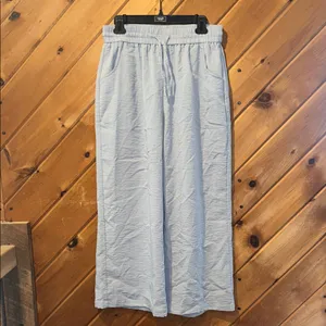 Ultra wide leg light blue flowy pull on pants Size L thumbnail 2