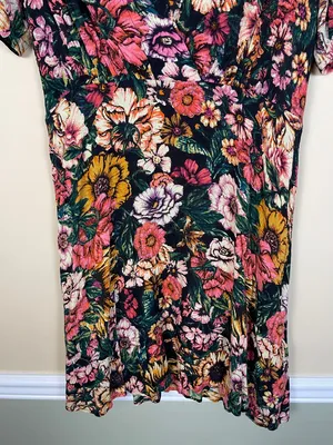 Billabong Women’s Floral Print Multicolor V-Neck Tie Back Short Sleeve Dress thumbnail 3