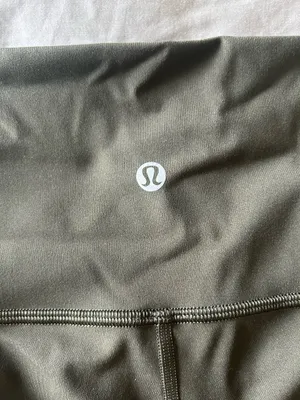 Women’s Lululemon Leggings thumbnail 2