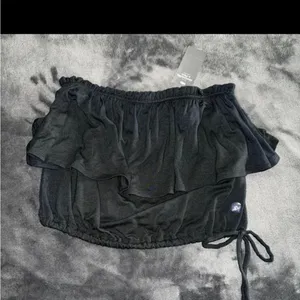 NWT Abercrombie & fitch ruffle crop top‎ xs thumbnail 8
