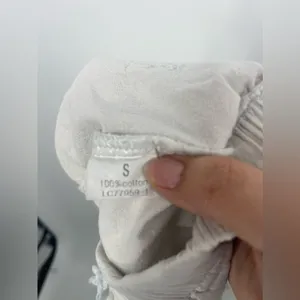 White Womans‎ shorts size small please see flaw stain in pic thumbnail 2