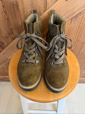 Cliffs by White Mountain Women’s Size 7.5 Olive Green Lace-Up Hiker Ankle Boots thumbnail 2