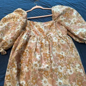 Storia Floral Puff Sleeve Dress thumbnail 2