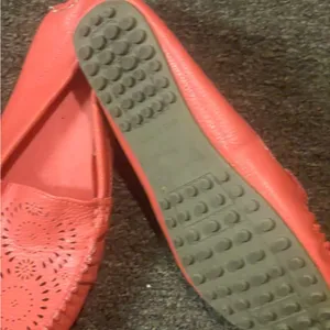 Women's old navy flat shoes size 6 thumbnail 2