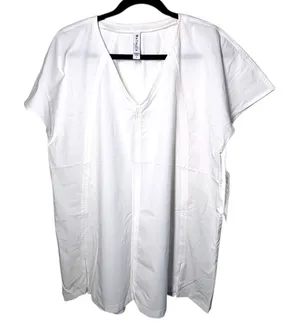 NWT Athleta L scrubs medical V-neck white top shirt Boulevard short sleeve thumbnail 1