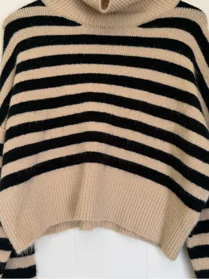 CARLY JEAN LOS ANGELES Turtleneck Sweater Black Tan Stripe Medium thumbnail 2