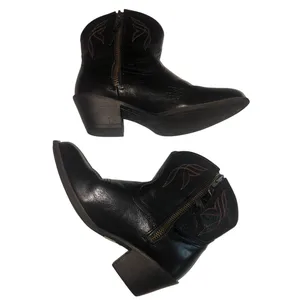 Ariat Darlin Western Booties Size 7 Old Black Round Toe Cowgirl Country Chic thumbnail 5