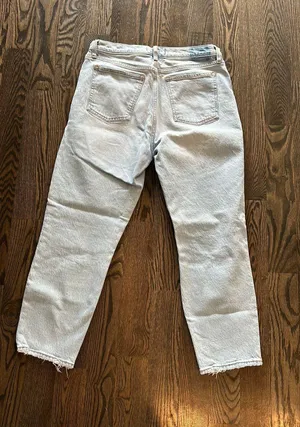 Abercrombie High Rise Mom Jeans thumbnail 3