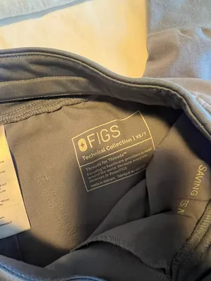 FIGS Scrubs Set thumbnail 5