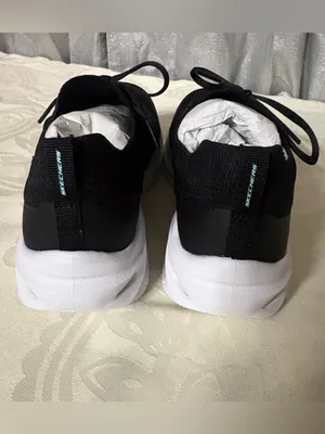 NWT- Skechers Women’s Black Knit Slip-On Sneakers with laces thumbnail 4