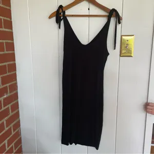 ⭐️ Olivia Rae Black Sun Dress Size Small thumbnail 3