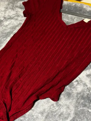 Altar'd State Ribbed V-Neck Short Sleeve Bodysuit in Burgundy thumbnail 3