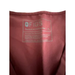 FIGS Technical Collection Casma V Neck Scrub Top Stretch XL Burgundy FW1100 Q1-5 thumbnail 3