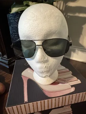 Classic Aviator Sunglasses in Dark Green Lenses thumbnail 1