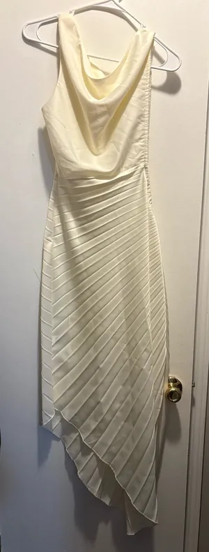 Long cream colored dress White Size M thumbnail 3