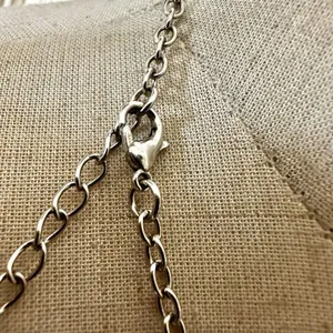 Grey and clear rhinestone necklace Silver thumbnail 4