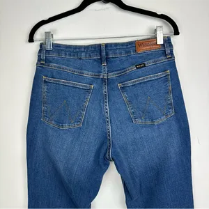 NWT Wrangler High Rise Bold Boot Jeans Sz 5/6 Medium Wash Bootcut thumbnail 13