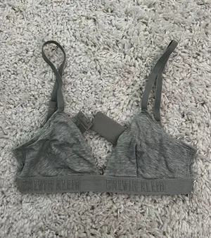 Calvin Klein Bralette thumbnail 1