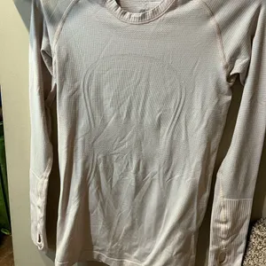 Lululemon Athletica White Long Sleeve Tee thumbnail 1