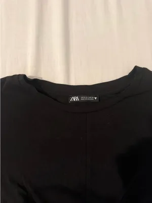 Black basic tee with knot in the front thumbnail 3