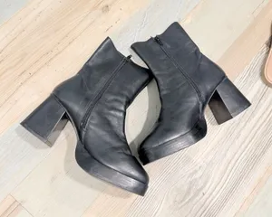 Black Leather Platform Ankle Boots Size 8 Square Toe Chunky Block Heel Zip Up thumbnail 1