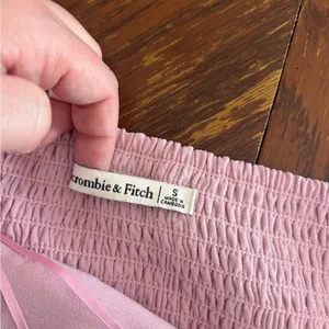Abercrombie pink halter jumpsuit size small thumbnail 3