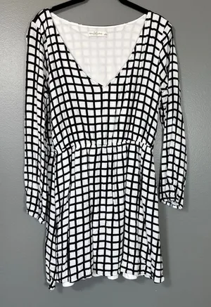 Abercrombie & Fitch Women's Black & White Windowpane Plaid Dress - Size Large thumbnail 1