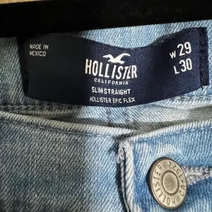 Hollister Women's Light Blue Slim Straight‎ Leg Jeans size w 29 L 30 thumbnail 3