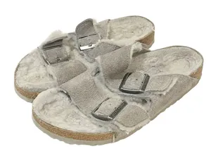 BIRKENSTOCK‎ Arizona Women’s Size 7 Shearling Taupe Grey Suede Buckle Sandal thumbnail 1