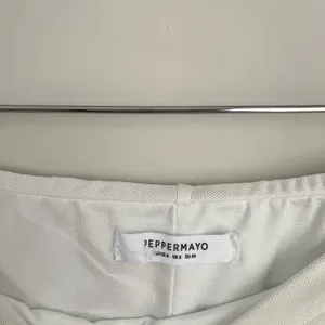 Peppermayo Waiting For Dawn White Floral Mesh Maxi Skirt Size 2 thumbnail 6