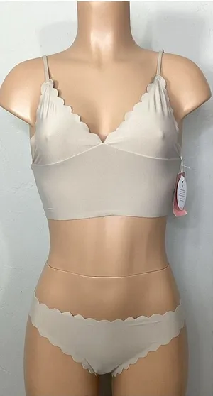New. Pilyq Seamless thong bikini. S-top/M-bottom. Retails $129 thumbnail 1