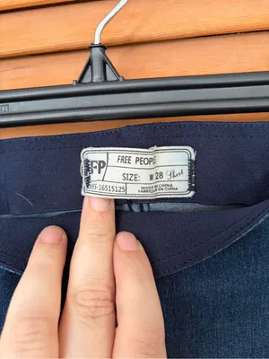 Free People pull on Flare Jeans in blue size 28s thumbnail 3