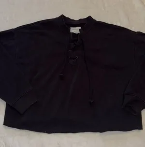 American Eagle Outfitters Sweatshirt thumbnail 1