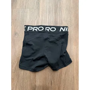 Nike Pro 3 Inch Compression Shorts Black Women Athletic Volleyball 589364-010 thumbnail 3