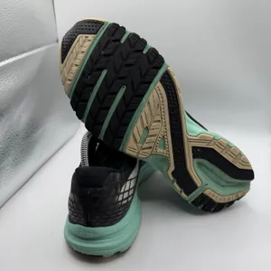 Brooks Women's Launch 3 Black/White/Ice Green Running Sneaker 10 B (M) thumbnail 7