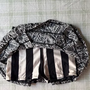 Lululemon Black and White Leaf Print Women's Skirt thumbnail 5