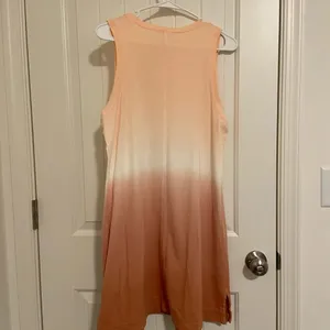 NWOT |‎ Old Navy women’s peach ombré midi tank dress — medium thumbnail 5