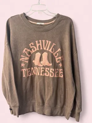 Maurice's Nashville Tennessee Chenille Boots Oversized Relaxed Crewneck Sweatshirt 0X thumbnail 1