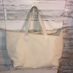 Burberry Frangances Overnight Bag large Burberry bag cream tan color pla…​​ thumbnail 12