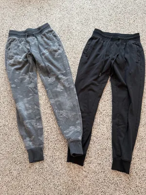 Amazon black and camo comfy sweatpants  thumbnail 1