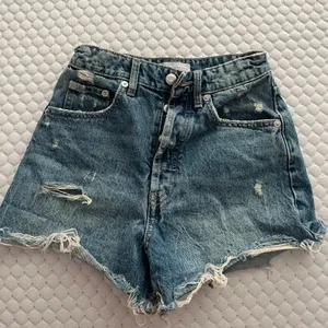 ZARA Denim Shorts thumbnail 1
