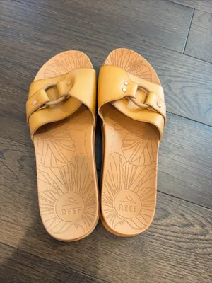 Reef Vista SoHo Cruz Sandals Size 10 in Natural - C67-040 thumbnail 4