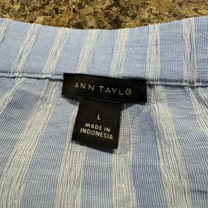 Ann Taylor Womens Top Off Shoulder Boxy Lightweight Stripe Blue Size Large FY thumbnail 3