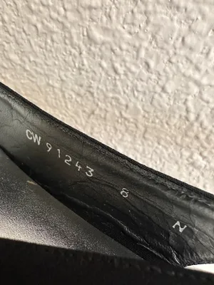 STUART WEITZMAN Vintage Classic Slingback Pointed Toe Kitten Heels Black Sz. 8 thumbnail 8
