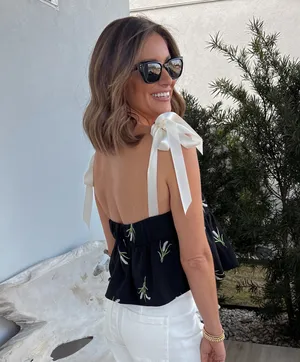 Vestique Embroidered Tank Top thumbnail 3