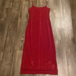 Heart & Soul Red Sequin Bodycon Gown Maxi Dress Spaghetti Strap Large thumbnail 2