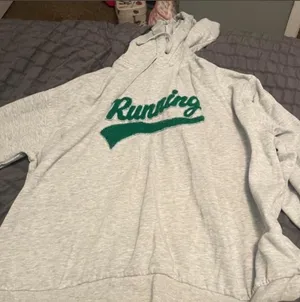 H&M Sweater thumbnail 1