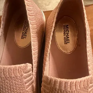 Michael Kors Rose Gold Sparkling Blush Knit Slip-On Shoes thumbnail 4