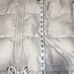 Hollister Down & Feather Fill Puffer Hooded Jacket Size Large thumbnail 5