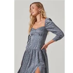ASTR Puff Sleeve Sweetheart Neck Boho Satin Dress Blue Floral Size Small NWT thumbnail 6